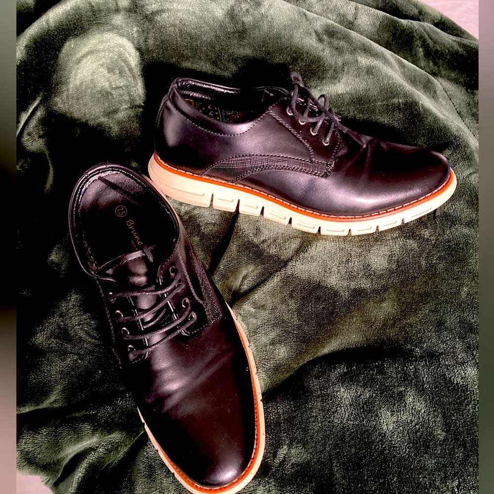 Men’s Bruno Marc dress shoes